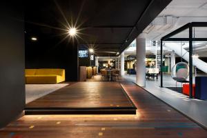 HUP Hotel: Comprehensive Review and Insights - Convenient Location