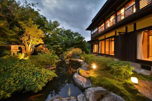 Japanese Ryokan Seryo - Room Types and Amenities
