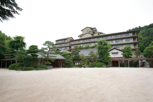 Kasuien Minami - Facilities and Nearby Attractions