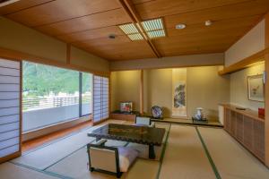 Kinugawa Grand Hotel Yumenotoki - Room Amenities and Accommodations