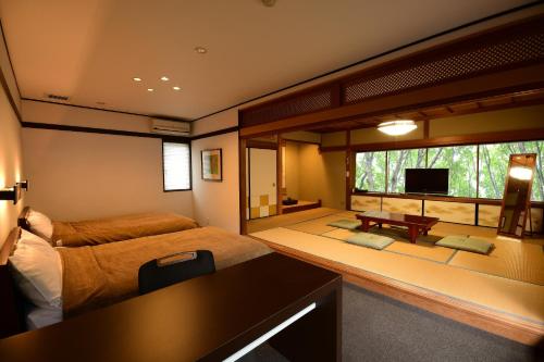 Koyasan Shukubo Fumonin - Mount Koya Lodging Temple - Location and Accessibility