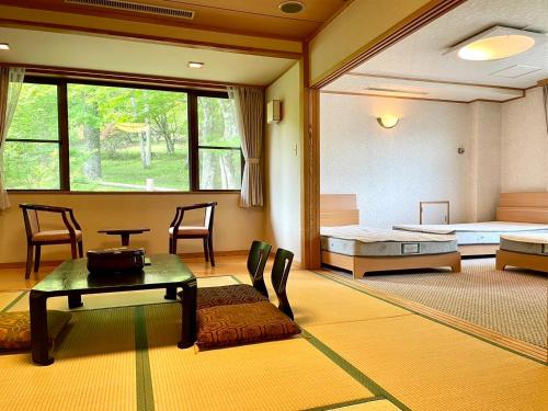 Lake Side Nikko Hotel - Accommodation and Amenities