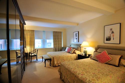 Lombardy Hotel - Location and Nearby Attractions