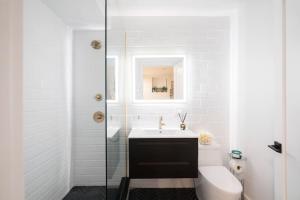 Luxury 2BR Duplex 5min to Central Park - Accommodations Details