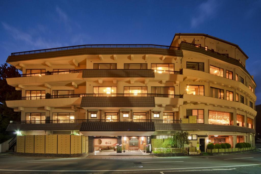 Maruei - Rooms and Accommodation