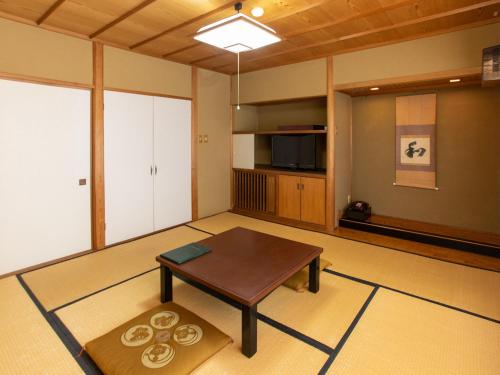 Matsushima Koumura - Idyllic Coastal Setting