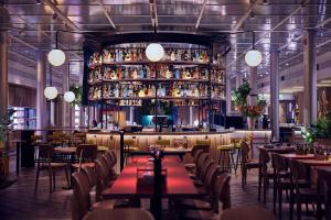 Motto By Hilton Rotterdam Blaak - Guest Ratings and Reviews