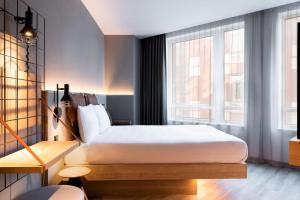 Moxy The Hague - Guest Ratings and Reviews