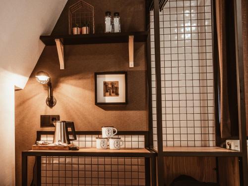 Mr. Jordaan - Location Highlights