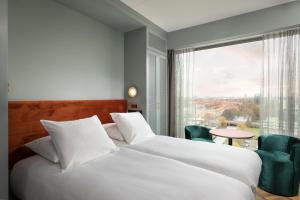 Olympic Hotel - Amenity Highlights