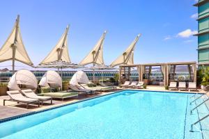 Omni San Diego Hotel - Location and Accessibility