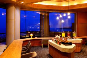 Ooedo Onsen Monogatari Premium Shiomiso - Culinary Delights and Dining Experience