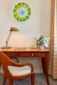 Orchard Hotel - Guest Ratings and Reviews