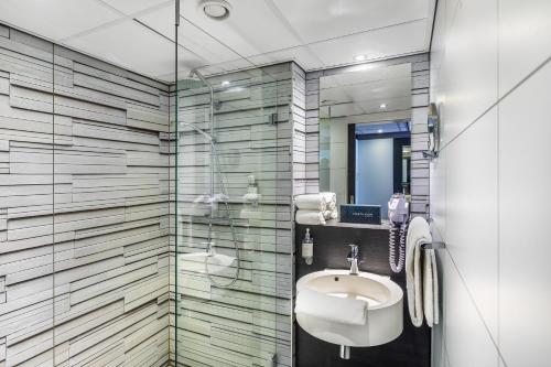 Postillion Hotel Deventer - Facilities and Services