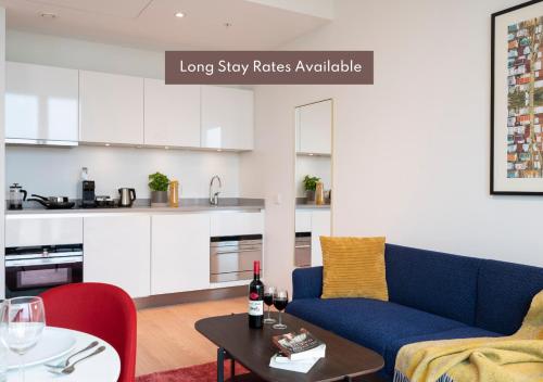 PREMIER SUITES Amsterdam - Location and Accessibility
