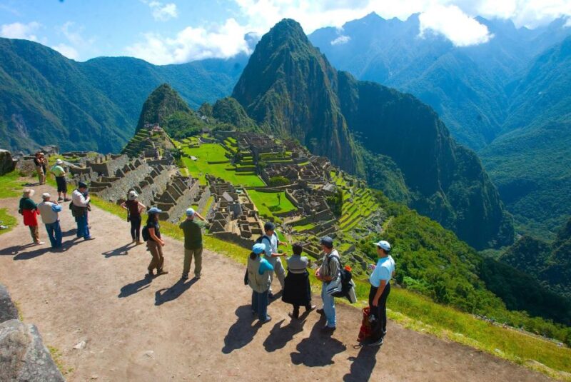 Private 5 Days | Machu Picchu - Rainbow Mountain | HOTEL 3☆ - Included Services