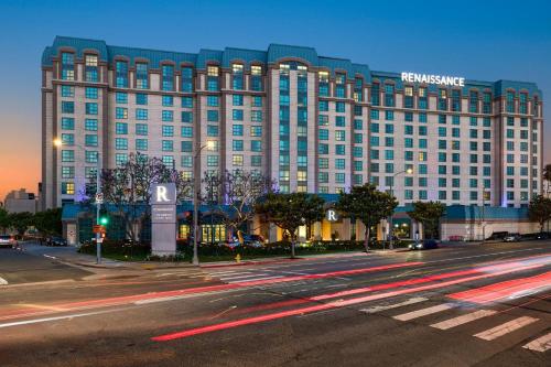 Renaissance Los Angeles Airport Hotel - Facilities and Amenities