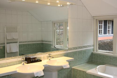 Restaurant & Hotel Hoog Holten - Guest Ratings and Experiences