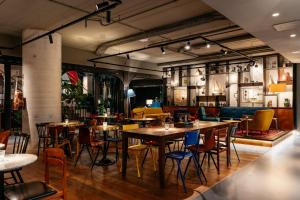 Ruby Emma Hotel Amsterdam - Accessible Location