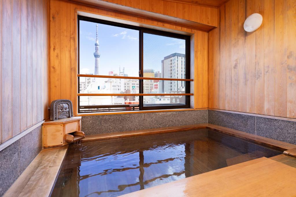 Ryokan Asakusa Shigetsu - Accommodations and Room Amenities
