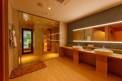 Sakunami Onsen Yuzukushi Salon Ichinobo - Room Types and Amenities
