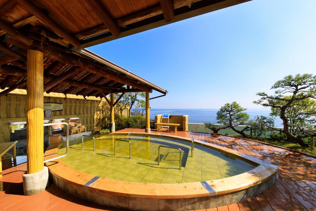 Seaside Hotel Mimatsu Ooetei - Room Types and Features