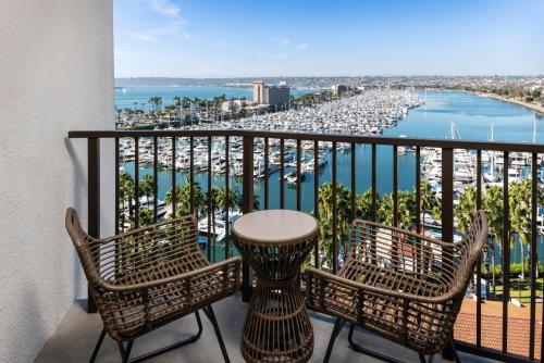 Sheraton San Diego Hotel & Marina - Dining Options