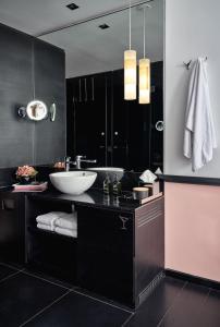 Sir Albert Hotel, Part of Sircle Collection - Amenities and Facilities