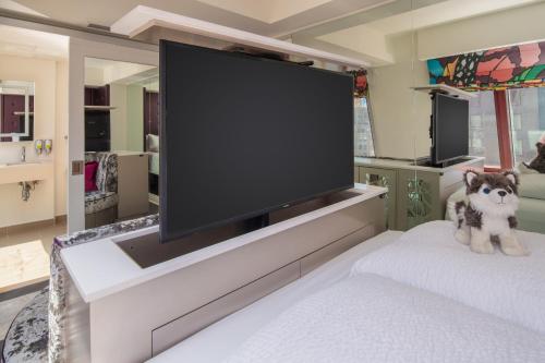 Staypineapple, An Artful Hotel, Midtown New York - Luxurious Accommodations