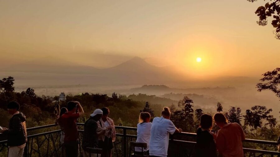 Sunrise Stumbu Hill, Borobudur, Prambanan. - Itinerary and Locations