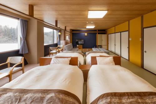 Takamiya Hotel Bonari No Mori - Room Options and Amenities