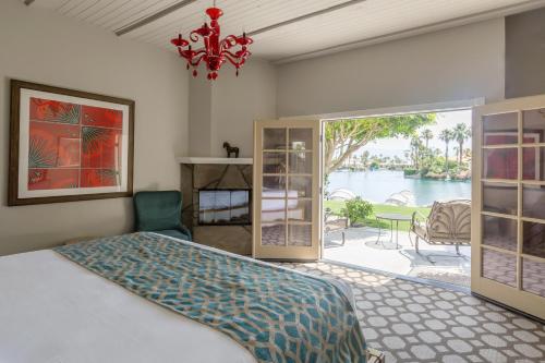 The Chateau at Lake La Quinta - Lavish Amenities