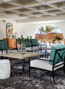 The Lodge at Healdsburg, Tapestry Collection by Hilton - Accommodation and Amenities