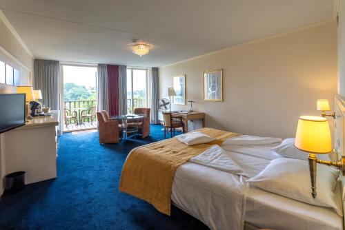 The Maashotel - Accommodations and Amenities