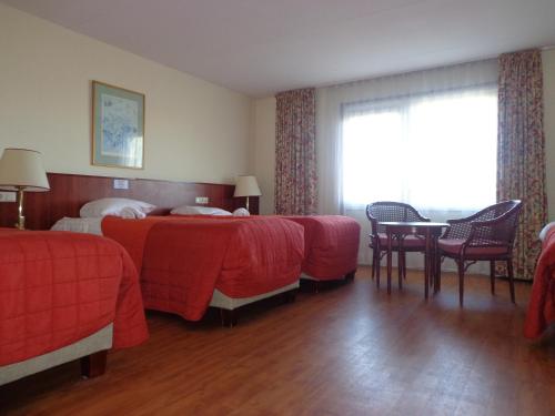 The Rijper Islands - Accommodation Details