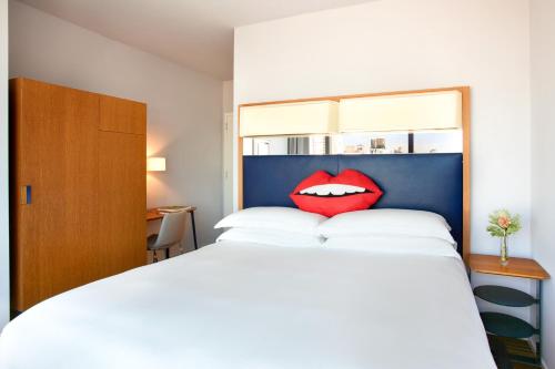 The Standard - East Village - Guest Ratings and Feedback