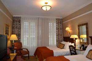 The Wall Street Inn - Location and Accessibility