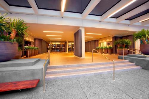 The Westin Bonaventure Hotel & Suites, Los Angeles - Convenient Location