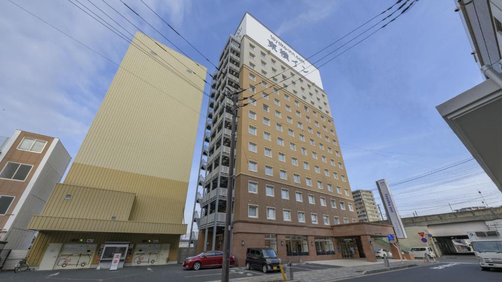 Toyoko Inn Oita Nakatsu Ekimae - Room Types and Amenities