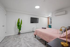 Upper East Side Luxury 3BR 2B - Accommodation Details