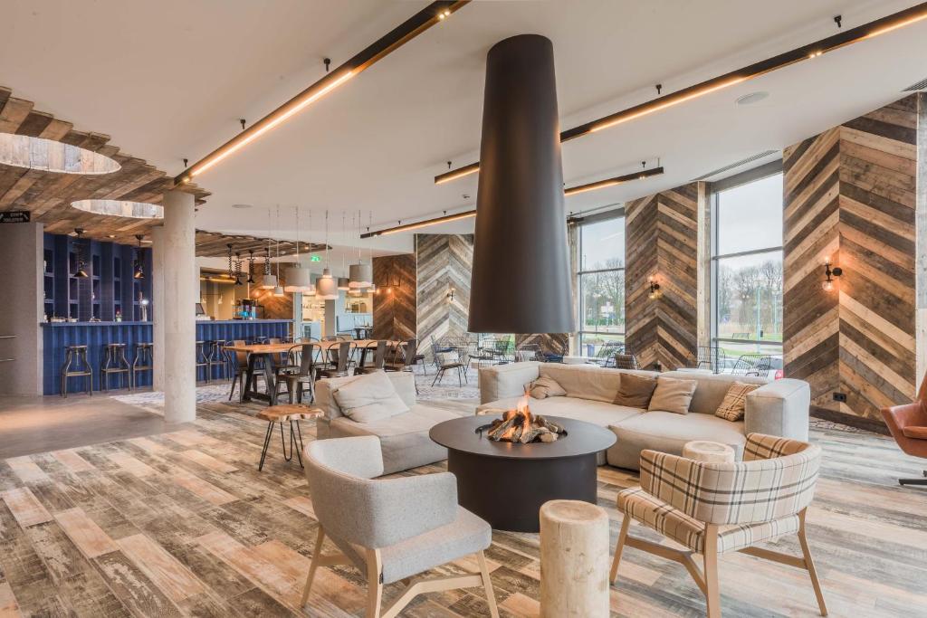 Urban Lodge Hotel Review