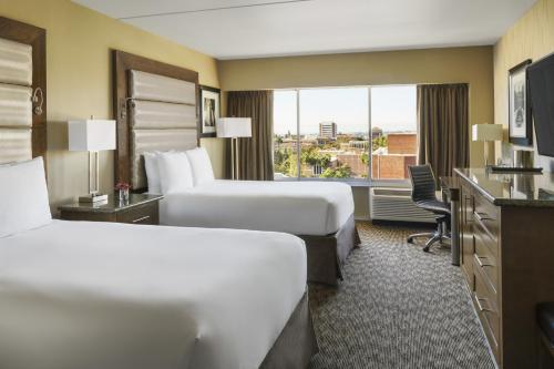 USC Hotel - Guest Ratings and Feedback