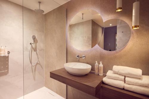 Van Der Valk Hotel Gorinchem - Room Accommodation and Amenities