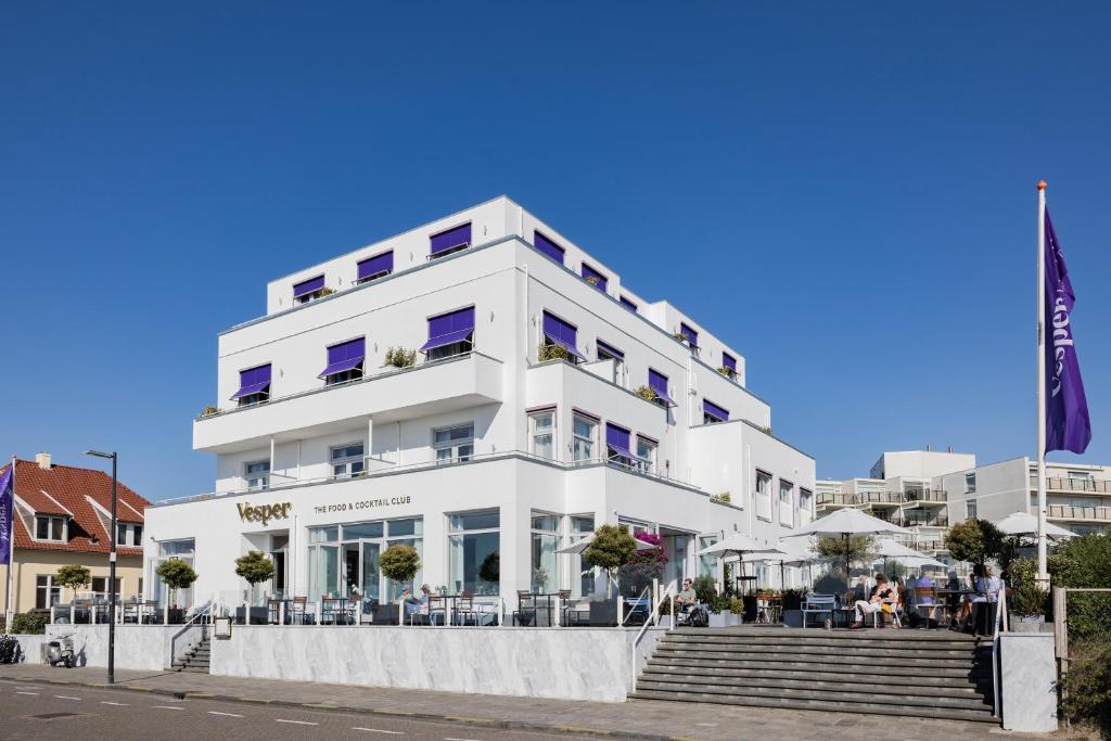 Vesper Hotel Review