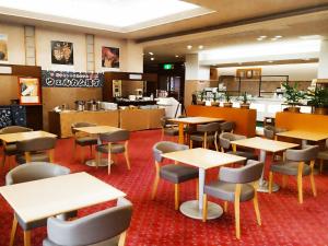 Yokote Central Hotel - Location and Rating