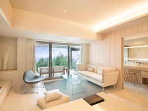 Atami Sekaie - Amenities and Facilities
