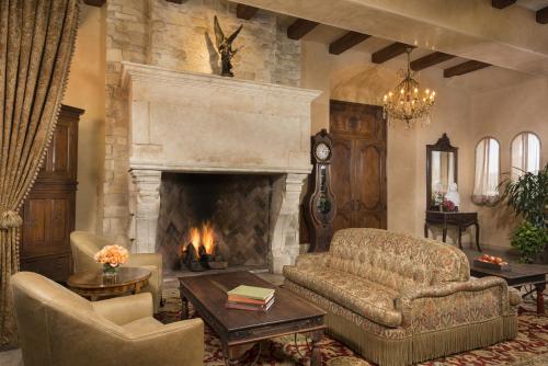Ayres Hotel Manhattan Beach - Guest Ratings and Feedback