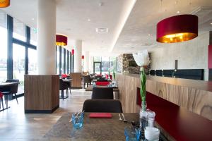 Bastion Hotel Tilburg - Amenities and Facilities