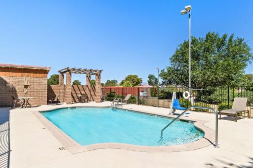 Best Western California City Inn & Suites - Room Features