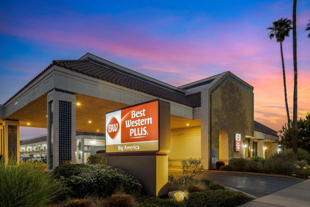 Best Western Plus Big America Review